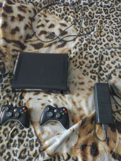 Лот: 11964931. Фото: 1. Игровая приставка Xbox 360 прошитая... Игровые приставки, консоли