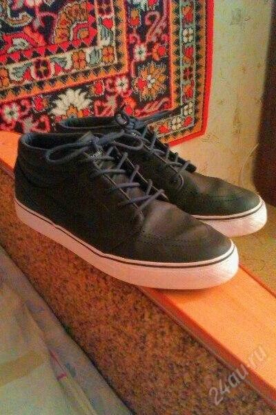 Лот: 2862516. Фото: 1. Nike Zoom SB Stefan Janoski MID. Кеды, кроссовки, слипоны