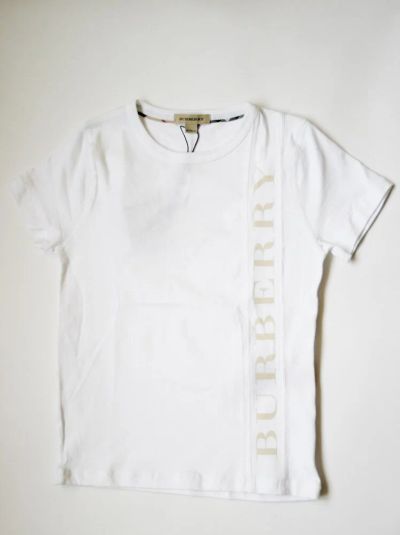 Лот: 6872064. Фото: 1. Футболка Burberry. Футболки, поло, топы, лонгсливы