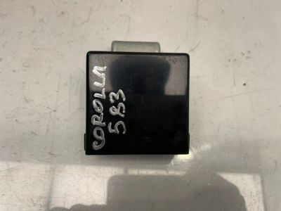 Лот: 21702781. Фото: 1. реле отопителя Toyota Corolla... Двигатель и элементы двигателя