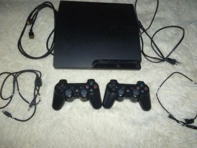 Лот: 6351282. Фото: 1. Playstation 3 slim 120gb. 2 джоя. Игровые приставки, консоли