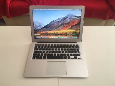 Лот: 14305145. Фото: 1. Macbook air 13 2017-gen. Ноутбуки