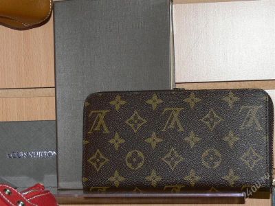 Лот: 2076100. Фото: 1. Кошелек Louis Vuiton2. Бумажники, кошельки, портмоне
