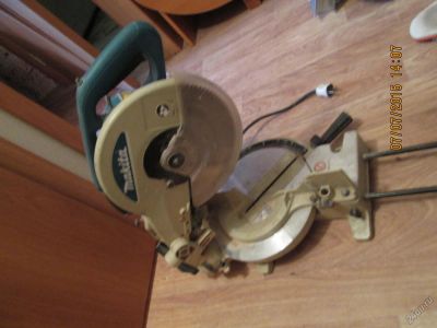 Лот: 5764701. Фото: 1. Торцовочная пила Makita LS 1040. Электроинструмент