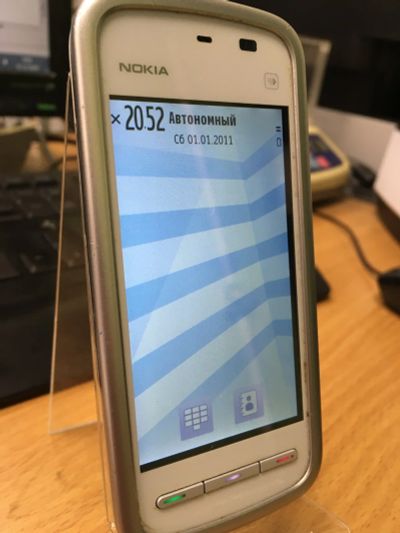 Лот: 17049788. Фото: 1. Смартфон Nokia 5230. Смартфоны