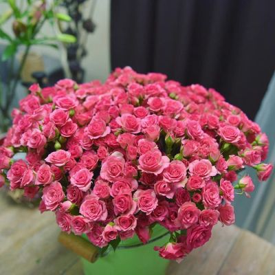 Лот: 6865584. Фото: 1. Фирменный букет от Радуги Цветов... Свежие цветы