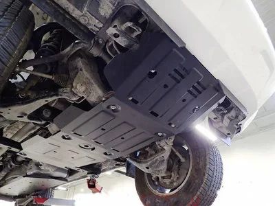 Лот: 14924437. Фото: 1. Защита картера Toyota Hilux 2006-2015г... Двигатель и элементы двигателя