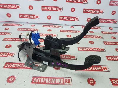 Лот: 20899578. Фото: 1. Педаль газа Mazda Axela BK5P ZY-VE... Двигатель и элементы двигателя