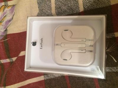 Лот: 5434113. Фото: 1. EarPods. Красноярск
