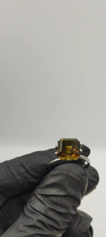 Лот: 21506268. Фото: 1. Ограненный кристалл Малханского... Драгоценные и поделочные камни