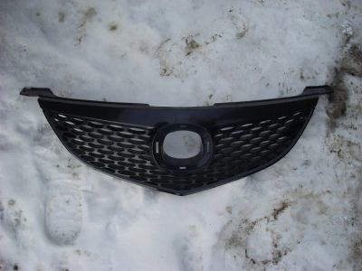 Лот: 3798670. Фото: 1. Решетка Радиатора Mazda 3 Axella... Кузов
