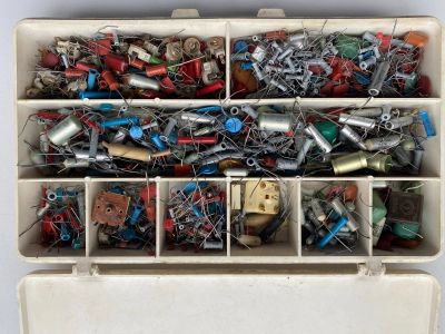 Лот: 17469115. Фото: 1. Конденсаторы керамические. Конденсаторы