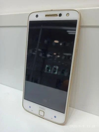 Лот: 16445234. Фото: 1. Смартфон Motorola Moto Z Force... Смартфоны