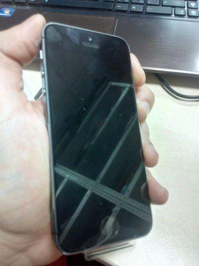Лот: 5501464. Фото: 1. iPhone 5S 16GB LTE черный, новый. Смартфоны