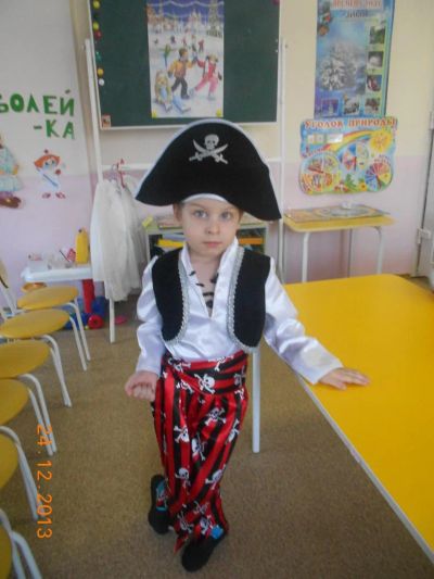 Лот: 4706769. Фото: 1. костюм пирата на 5-6 лет. Детские карнавальные, праздничные костюмы