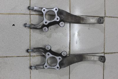 Лот: 10240290. Фото: 1. Кулак поворотный Цапфа Lexus GS300... Ходовая, подвеска, рулевое управление