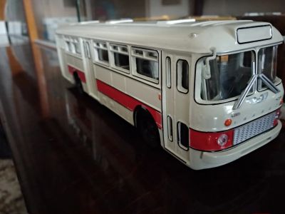 Лот: 19535153. Фото: 1. Модель Икарус 556. Автомоделизм