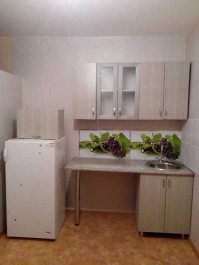 Лот: 11842223. Фото: 1. Кухонный гарнитур б/у ТОРГ. Кухонные гарнитуры