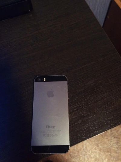 Лот: 6655119. Фото: 1. iPhone 5s 64 гига. Смартфоны