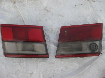 Лот: 9171181. Фото: 1. Вставки в крышку багажника Toyota... Оптика и освещение