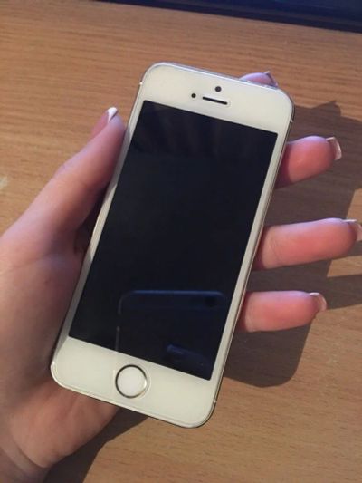 Лот: 13349820. Фото: 1. Iphone 5S 64G. Смартфоны