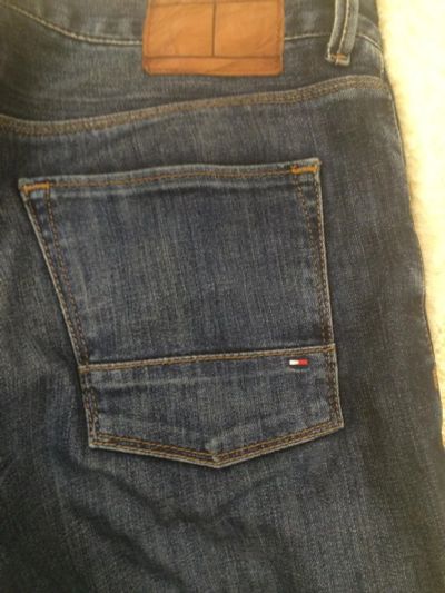 Лот: 7378041. Фото: 1. Джинсы Tommy Hilfiger. Брюки, джинсы, шорты