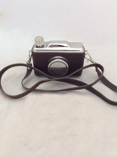 Лот: 9052149. Фото: 1. Фляжка подарочная Фотоаппарат. Туристическая, походная мебель
