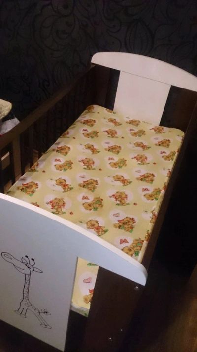 Лот: 13990176. Фото: 1. Кроватка Klups Safari Zyrafka... Детские кровати и кроватки