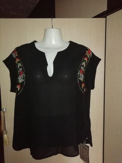 Лот: 12962501. Фото: 1. Блузка с вышивкой "Artka". Блузы, рубашки