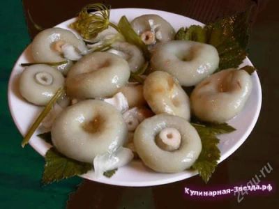 Лот: 2392595. Фото: 1. Грузди! Осталась одна трёх литровая... Грибы