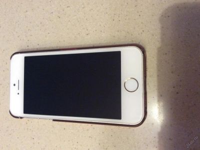 Лот: 5760713. Фото: 1. iPhone 5s Gold 64Gb. Смартфоны