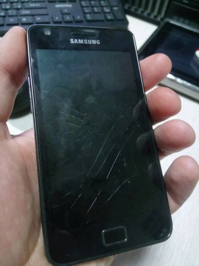 Лот: 16081275. Фото: 1. Смартфон Samsung GT-I9100 Galaxy... Смартфоны