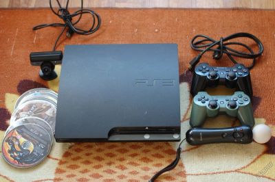 Лот: 5652982. Фото: 1. Sony PlayStation 3 Slim, 15 игр... Консоли