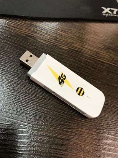 Лот: 11165510. Фото: 1. usb Модем Билайн 4G LTE (разлочен... Другое (сетевые устройства)