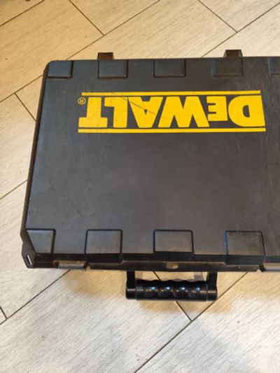 Лот: 25805858. Фото: 1. Перфоратор SDS Plus Dewalt D25413K. Электроинструмент