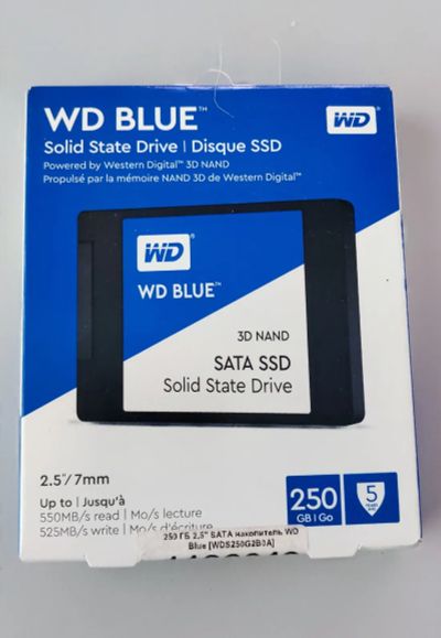 Лот: 20939091. Фото: 1. SSD WD Blue 250 GB Новый, запечатан. SSD-накопители