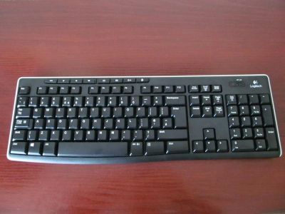 Лот: 10201723. Фото: 1. Беспроводная клавиатура Logitech... Клавиатуры и мыши