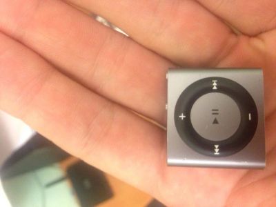 Лот: 6366337. Фото: 1. iPod Shuffle 4 поколения 2GB... Плееры