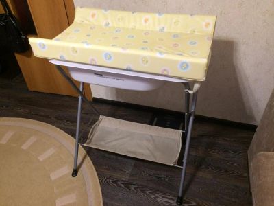 Лот: 10377311. Фото: 1. Ванночка с подставкой+пеленальный... Ванночки, сиденья, горшки