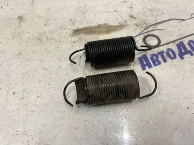 Лот: 21714458. Фото: 1. пружины багажника Renault Logan... Двигатель и элементы двигателя