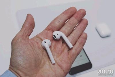 Лот: 13507830. Фото: 1. Airpods Apple. Наушники, гарнитуры