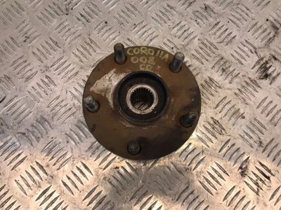 Лот: 24347184. Фото: 1. ступица toyota corolla E150. Двигатель и элементы двигателя