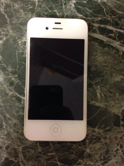 Лот: 8197922. Фото: 1. iPhone 4S. Идеальное состояние... Смартфоны