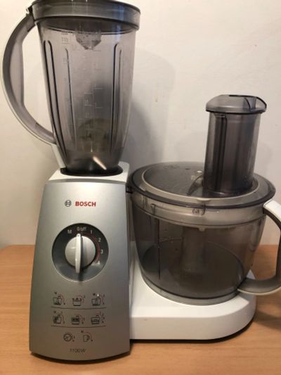 Лот: 17100559. Фото: 1. Кухонный комбайн Bosch MCM5540... Кухонная