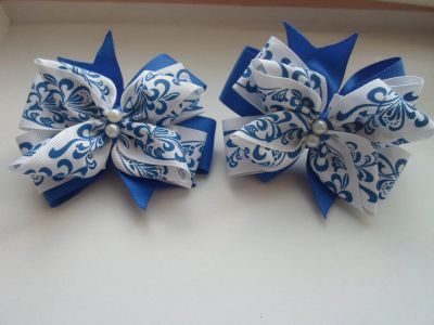 Лот: 7688465. Фото: 1. Банты (резиночки) школьные синие. Цветы из ткани