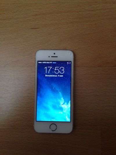 Лот: 4075684. Фото: 1. iPhone 5s. Смартфоны