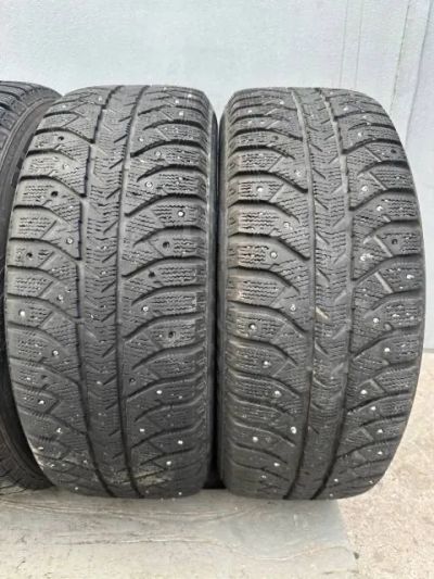 Лот: 25644124. Фото: 1. Зимние шины Bridgestone Ice Cruiser... Шины