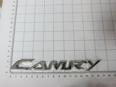 Лот: 10255296. Фото: 1. Эмблема шильдик на багажник Camry... Детали тюнинга