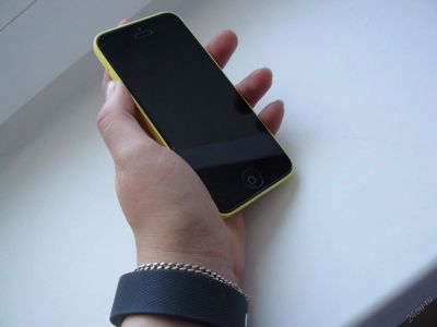 Лот: 5709124. Фото: 1. Iphone 5C. Смартфоны