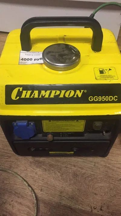 Лот: 12634848. Фото: 1. Бензогенератор Champion GG950DC. Бензо-, мотоинструмент